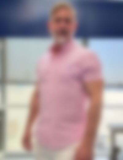 Single Lionel from Quebec City