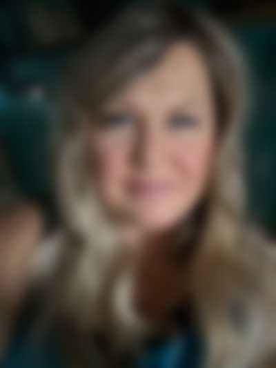 Single Alaina from Hoover