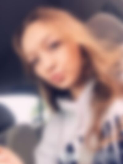 Single Carrie28 from Elk Grove