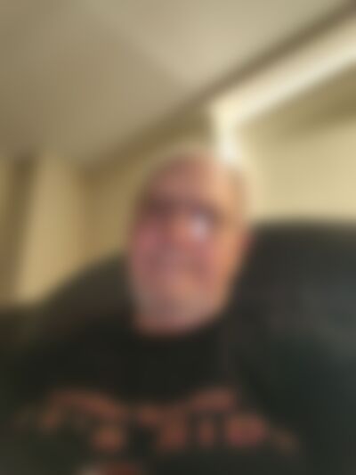 Single harlieman from Niles