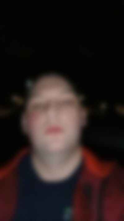 Single Lachlan from Hendersonville