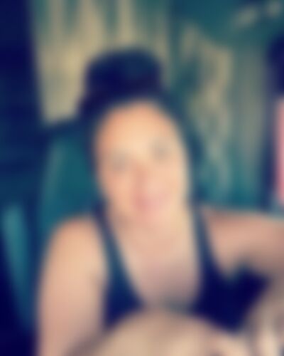 Single Jheanna from San Diego