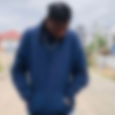 Single YaaAkon from Maryland City