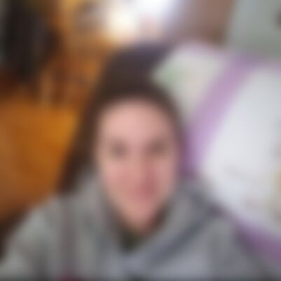 Single Queenkay from Englefield Green