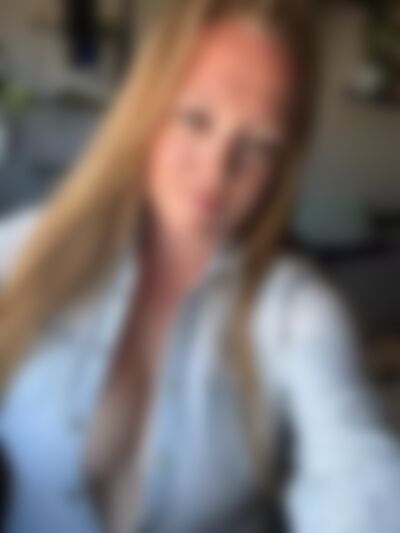 Single Christyna from New York