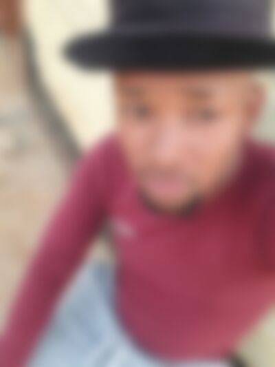 Single Tshenolo from Carletonville