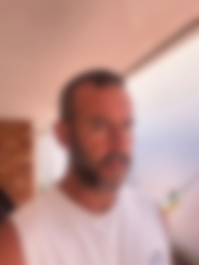 Single Danifdez from Perth