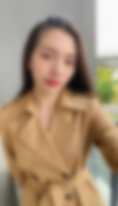 Single itsmeivy from Brussels