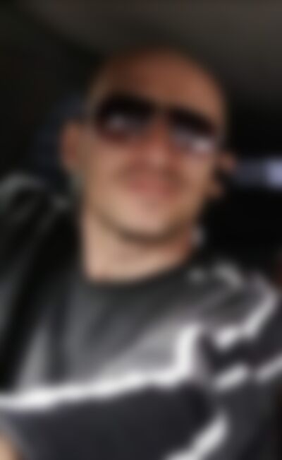 Single fallanangel from Bucharest