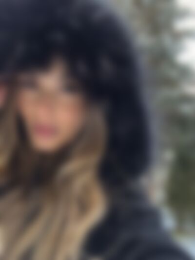 Single Lucia33 from Miami