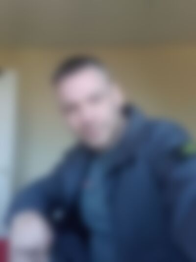 Single Ianmcd from Paisley