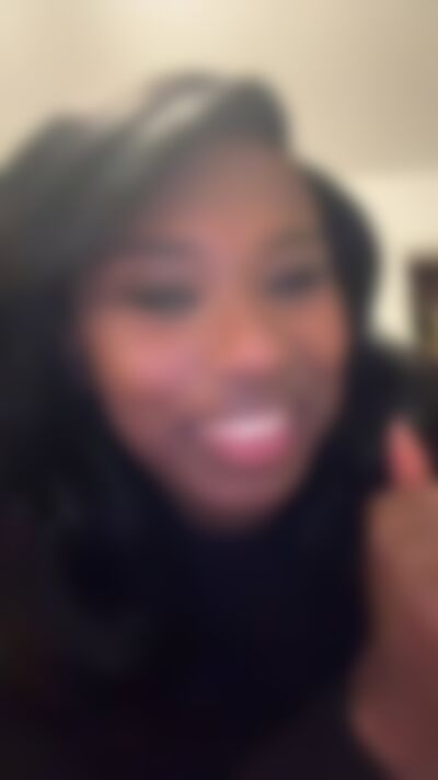 Single Chloe from Miami Beach