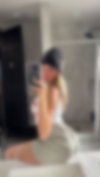 Single young from California City