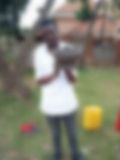 Single Dennis1995 from Kampala