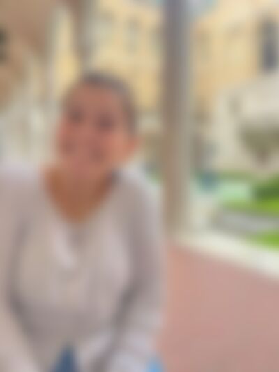 Single Anniemie from West Palm Beach