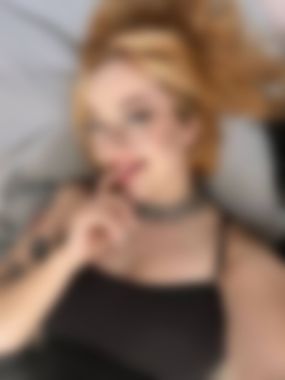 Single Sophia from California City