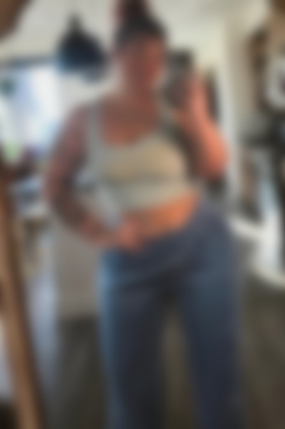 Single Olivia222 from Los Angeles