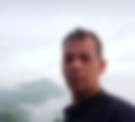 Single hunter from Dubai