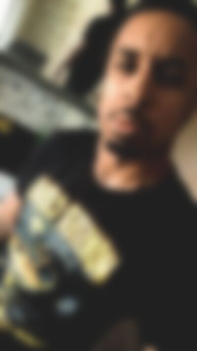 Single Chezney_92 from London