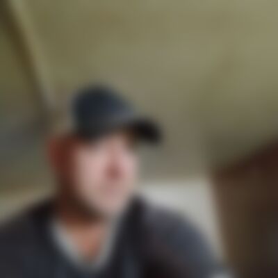 Single budinkski74 from Stony Plain