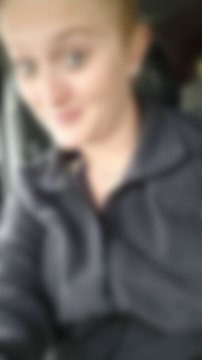 Single Laurasofia from St. Louis