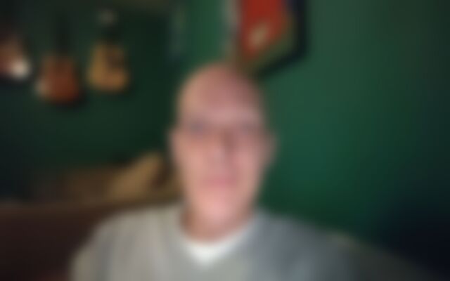 Single NostringsNobody from Glasgow