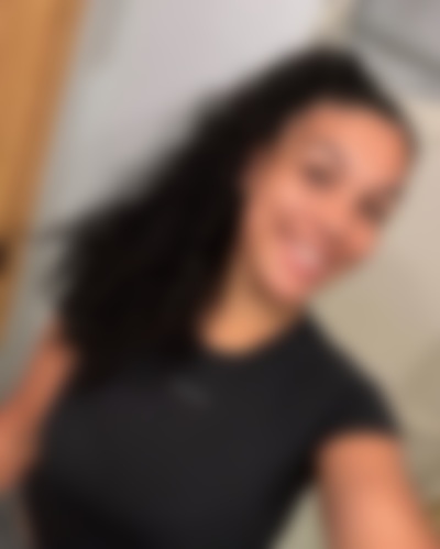 Single Selena from Los Angeles