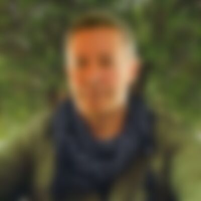 Single Austinking from Hawaiian Gardens