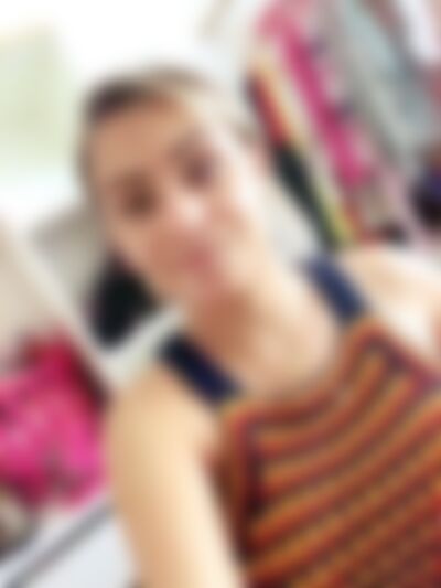 Single Jennycute from Little Rock