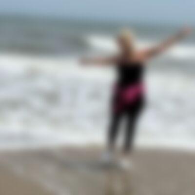 Single Candysmi088 from Tampa