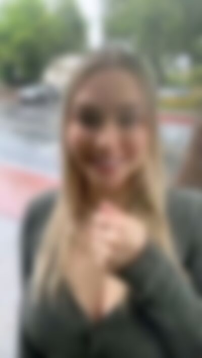 Single Amypink17 from New York