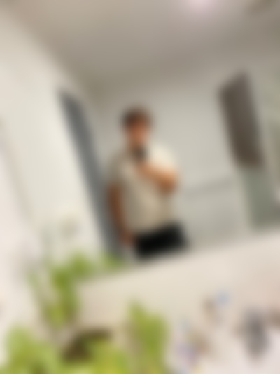 Single Santino from Brisbane