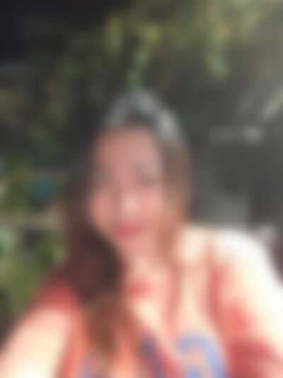 Single Anjie from Manila
