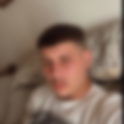 Single Alessio from Rome