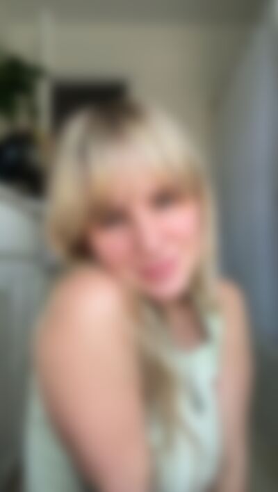 Single Miamelia from Los Angeles