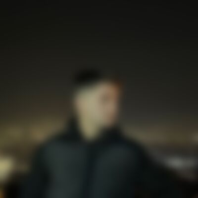 Single nader from Paris