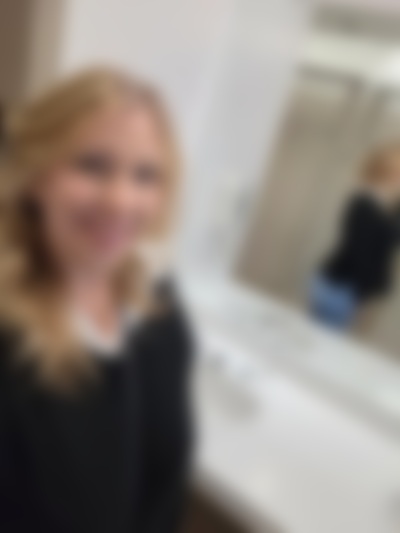 Single Lilli_e from Santa Clara