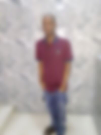 Single gosgen from Lagos