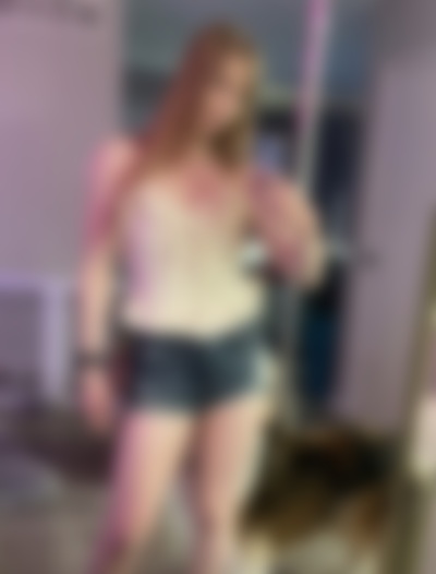 Single leighdolly from Los Angeles