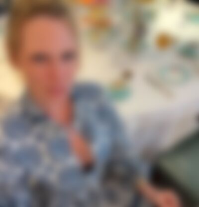 Single Karin9 from New York