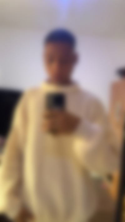 Single Razak from Lagos