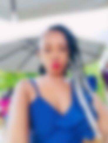 Single Linny from Nairobi