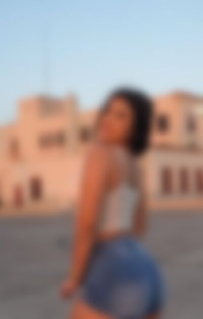 Single Anahi from Texas City