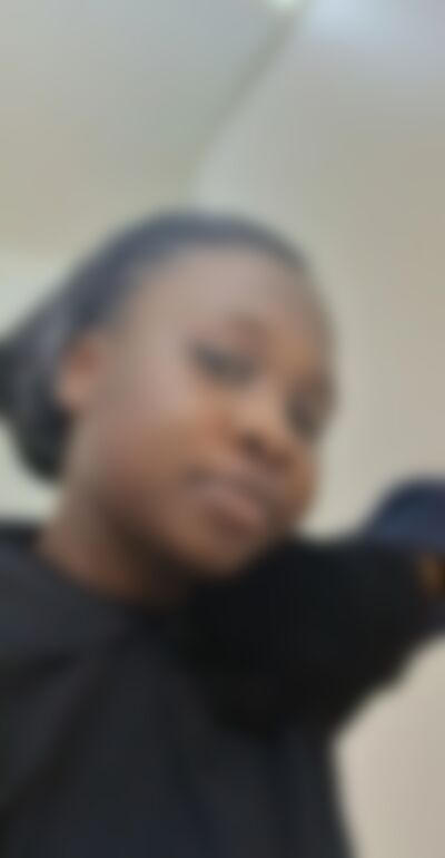 Single adjoa from Accra