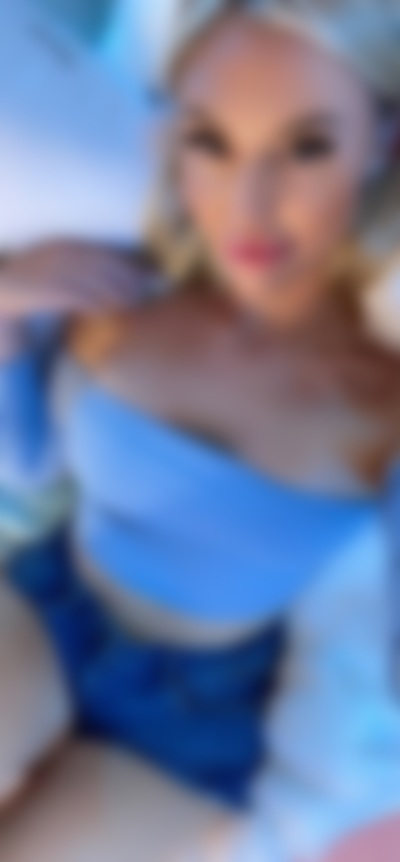 Single Claudia_01 from Gainesville