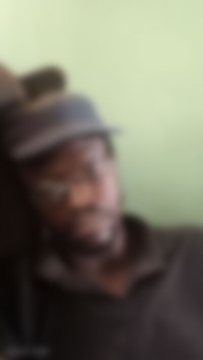 Single DaddyM from Harare