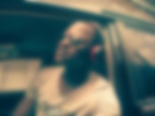Single Pete1 from Kumasi