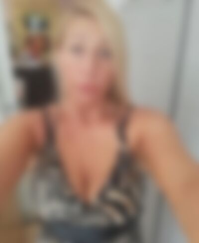 Single isabelle2522 from Aix-les-Bains
