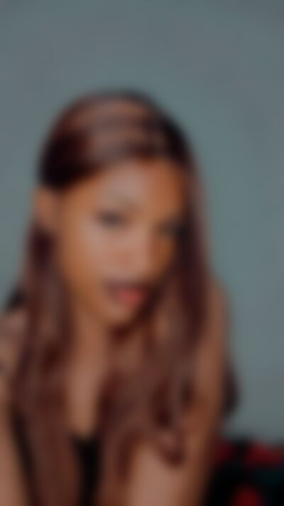 Single Elarienne from New York