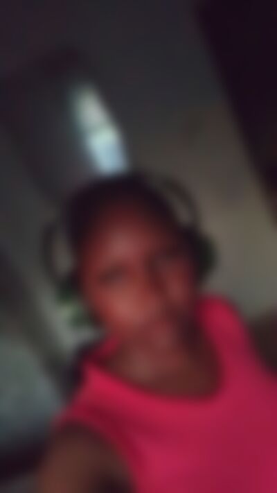 Single Dessy from Owerri